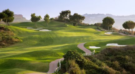 Enjoy La Cala resort, the finest golf resort in Andalucia – Play with Amigos